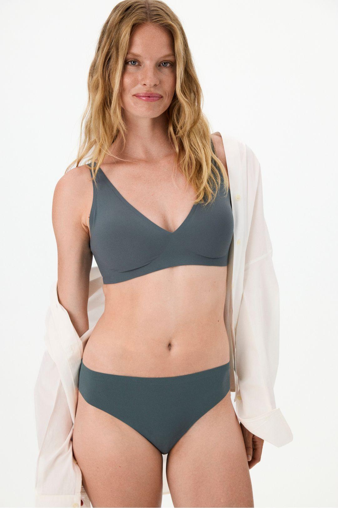 No-Show Fit Decolette Padded Bra by PENTI