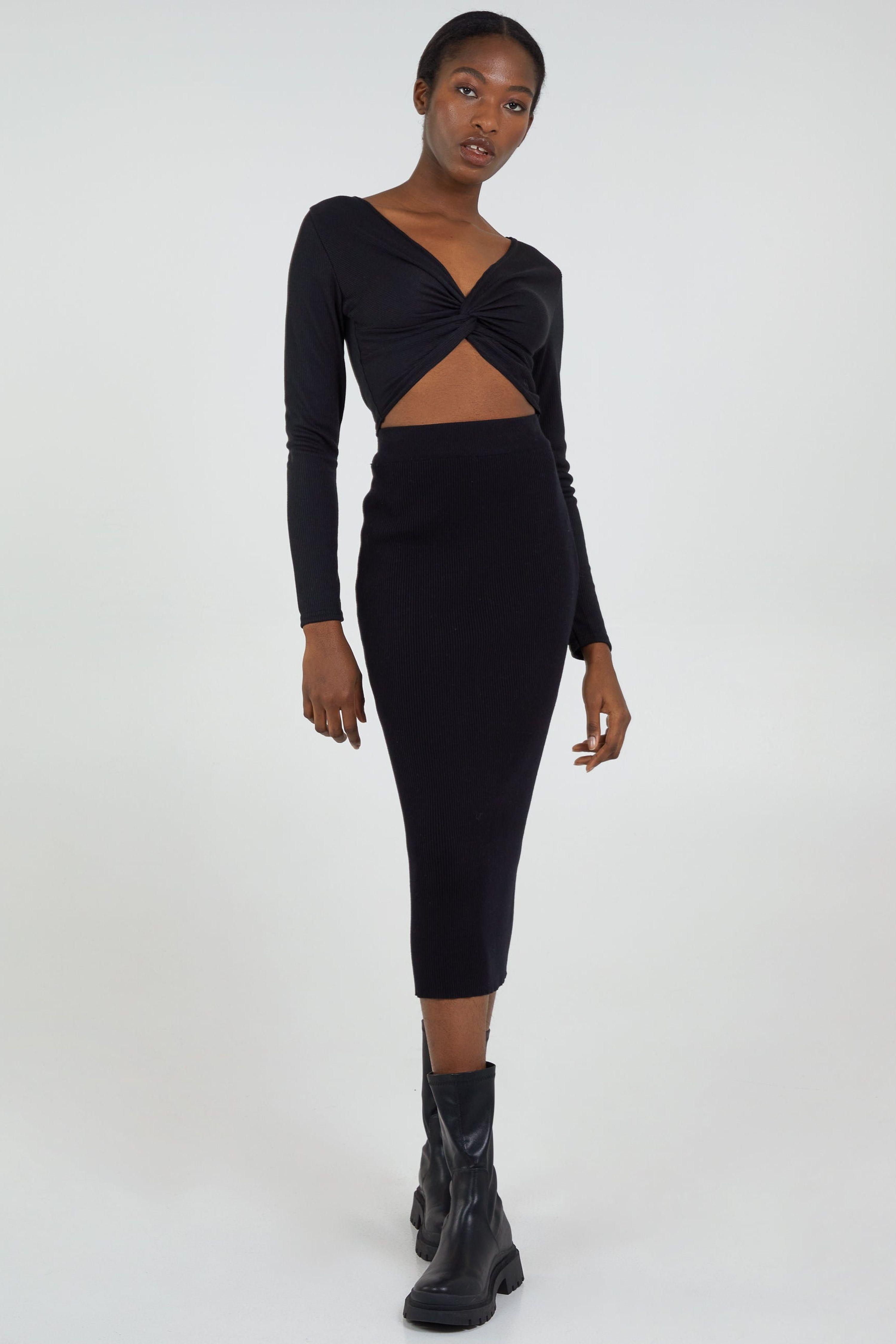 Black Knot Front Long Sleeve Ribbed Top by PINK VANILLA