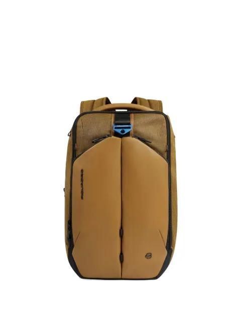 logo-plaque backpack by PIQUADRO