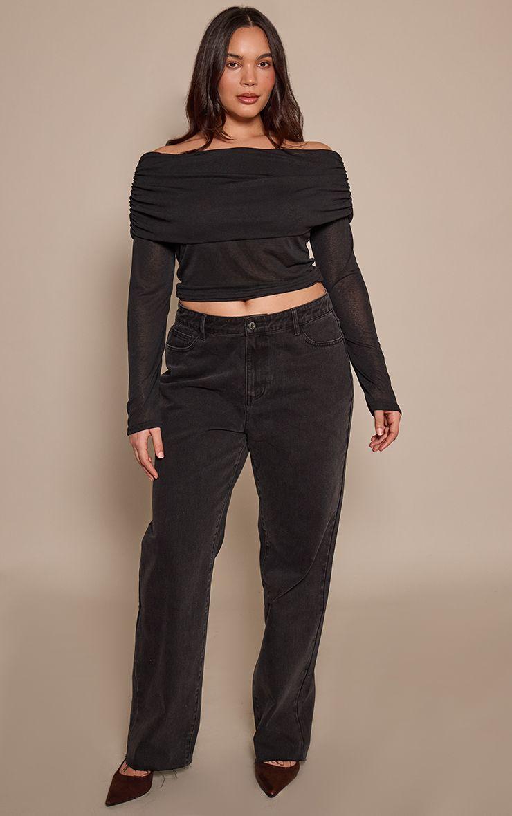 PRETTYLITTLETHING Plus  Long Leg Straight Jeans by PRETTYLITTLETHING