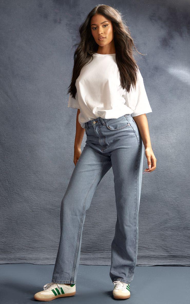 PRETTYLITTLETHING Tall  High Rise Mom Jeans by PRETTYLITTLETHING
