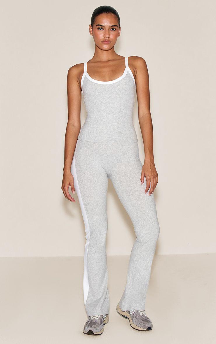 Sculpt Contrast Panel Yoga Pants by PRETTYLITTLETHING