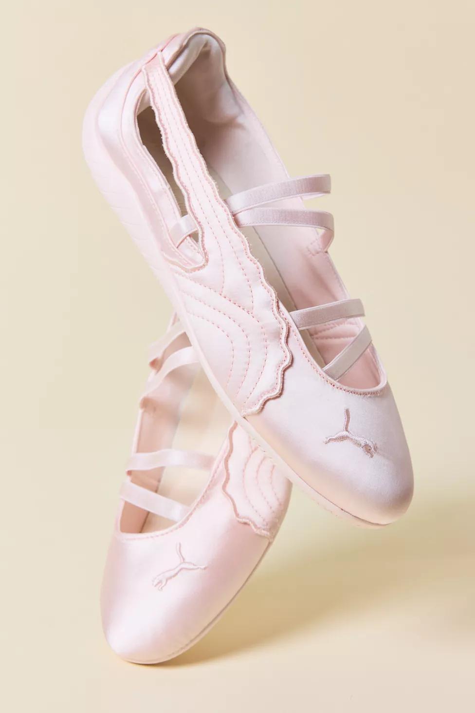 Puma Women's Speedcat Ballet Venus Sneaker by PUMA