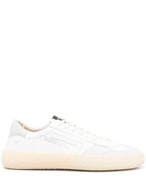 Classic low-top sneakers by PURAAI