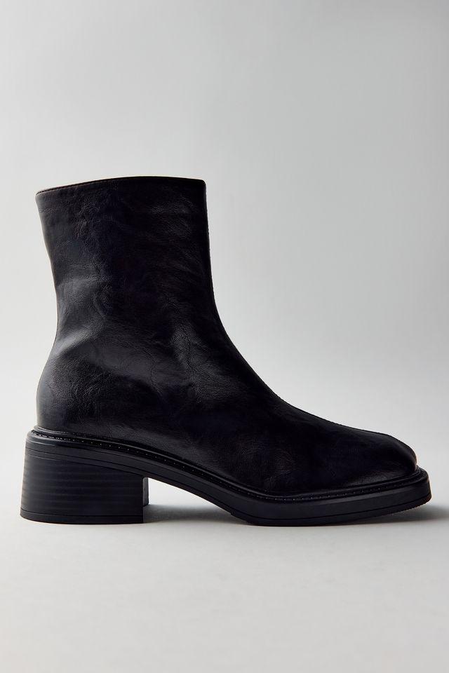 Raid London Eabha Chelsea Boots by RAID LONDON