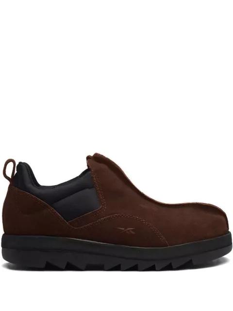 Beatnik Moc "Brown/Black" sneakers by REEBOK