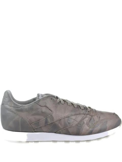 Classic "Beach Stone/White" sneakers by REEBOK