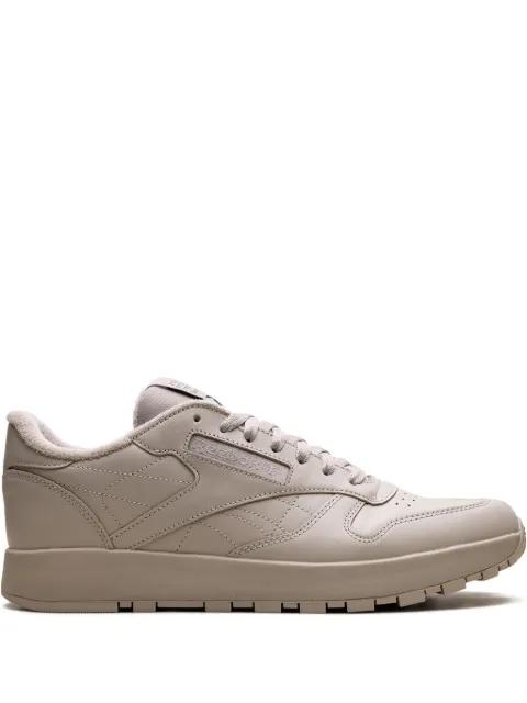 x Maison Margiela Tabi "Tan" sneakers by REEBOK