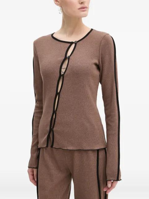 button trim knitwear by RESUME