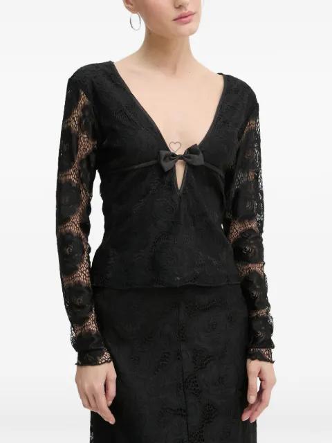 lace-sleeves V-neck top by RESUME