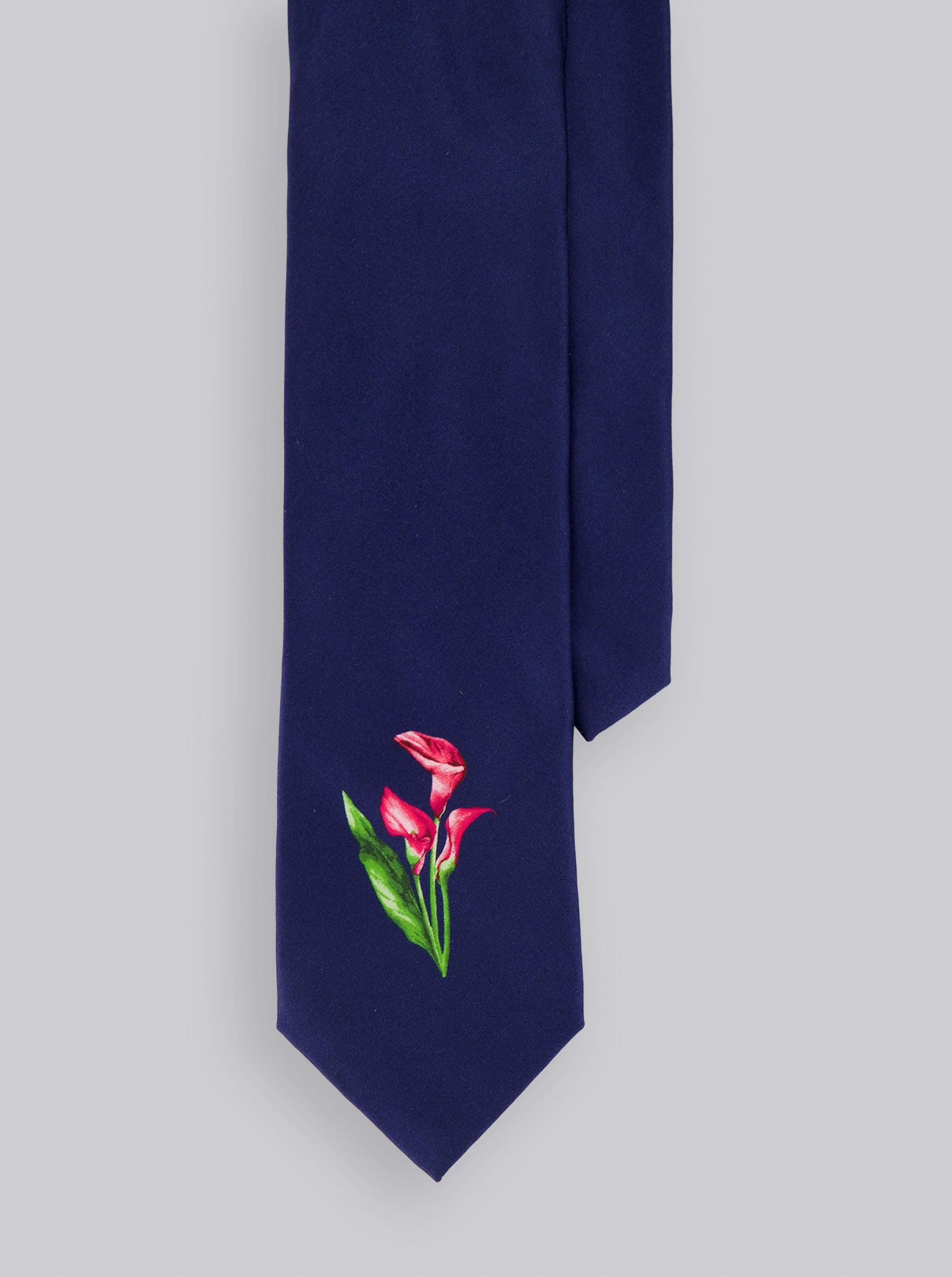 Robert Graham Pink Flower Tie by ROBERT GRAHAM