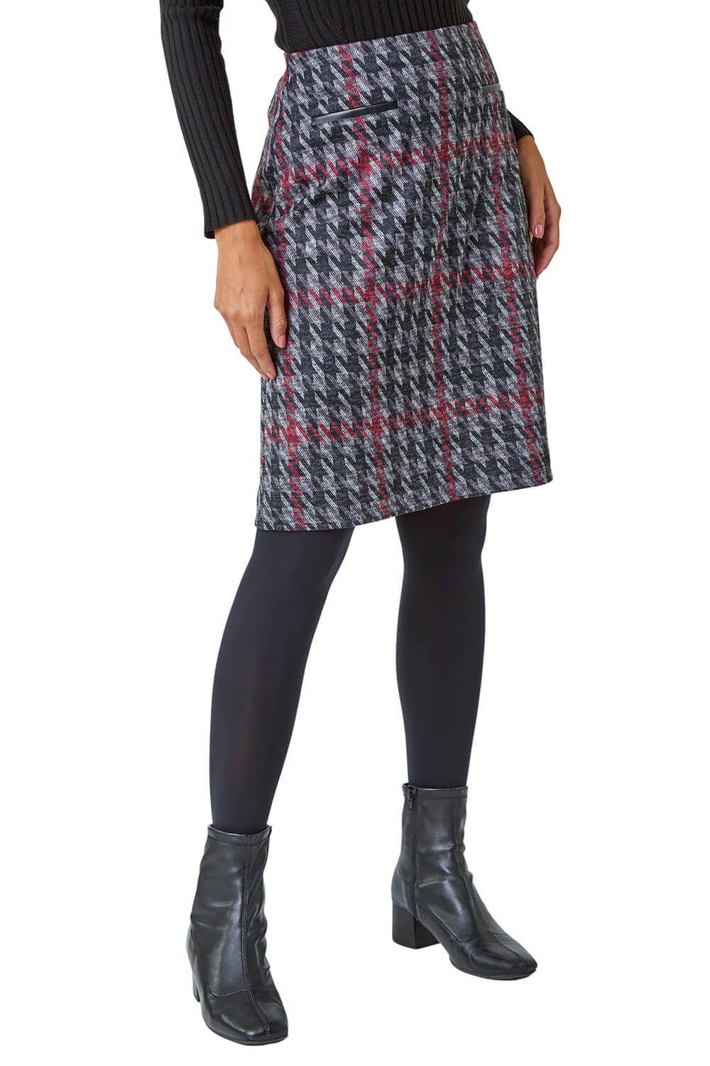 Houndstooth Stretch Pencil Skirt by ROMAN