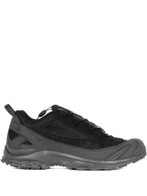 XA Pro 3D V9 GTX sneakers by SALOMON