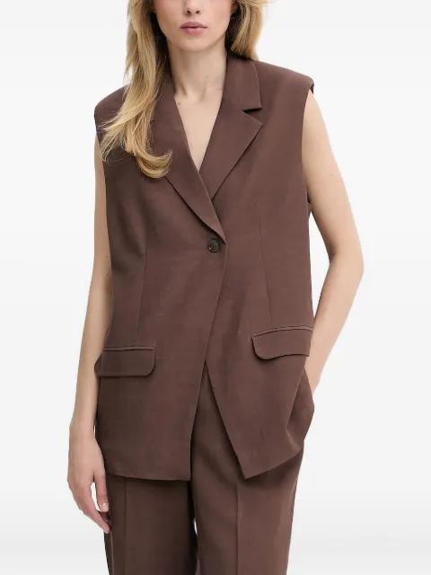 padded-shoulder sleeveless blazer by SAMSOE&SAMSOE