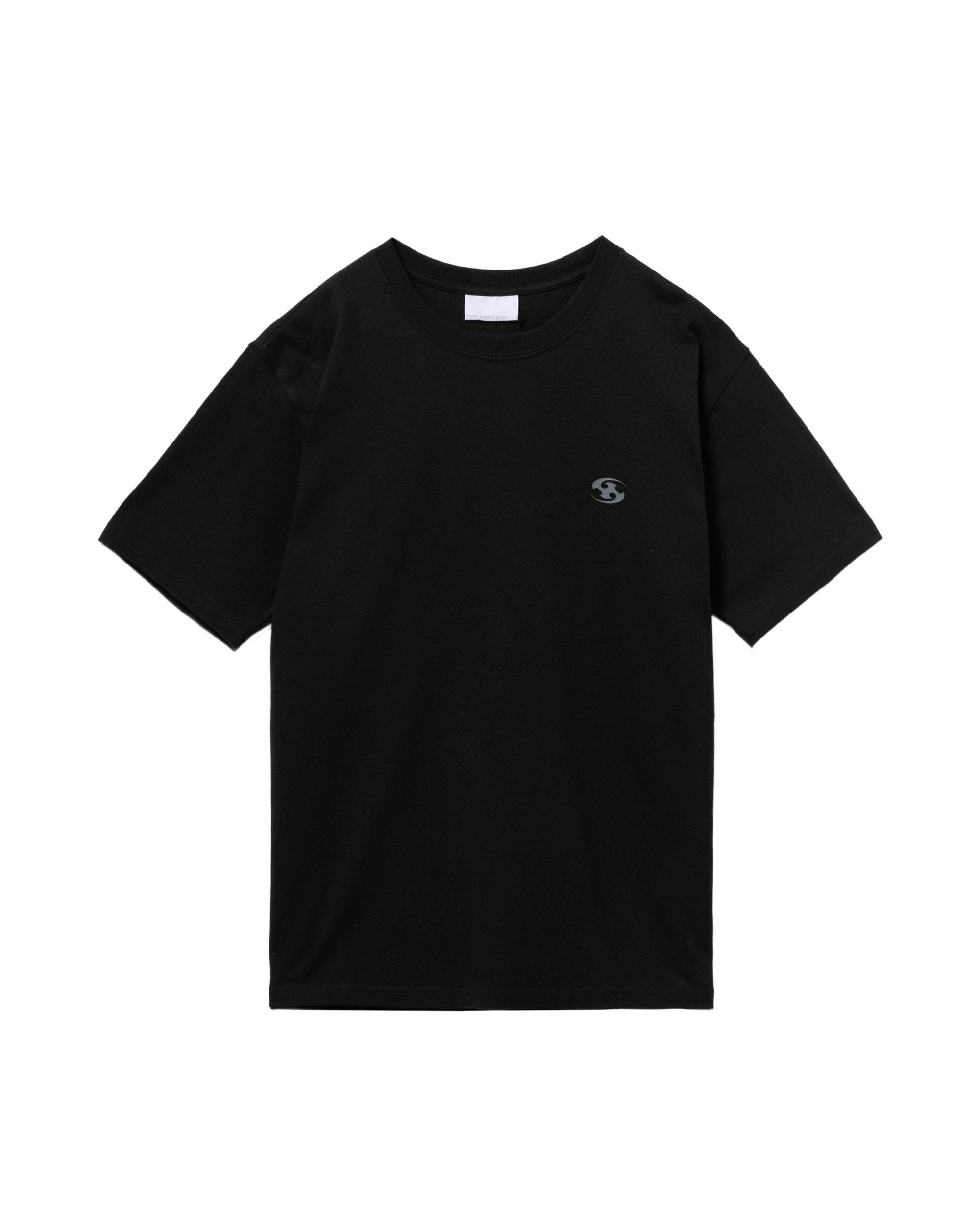 Graphic tee by SAN SAN GEAR