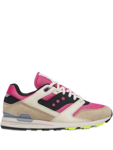 Courageous low-top sneakers by SAUCONY