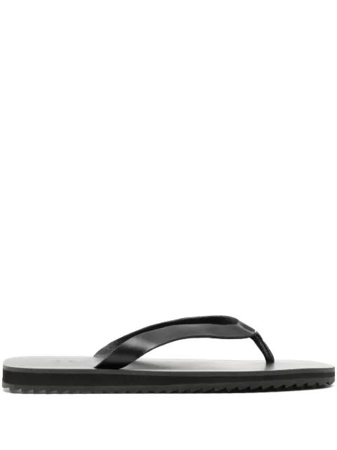 Xeo sandals by SENSO