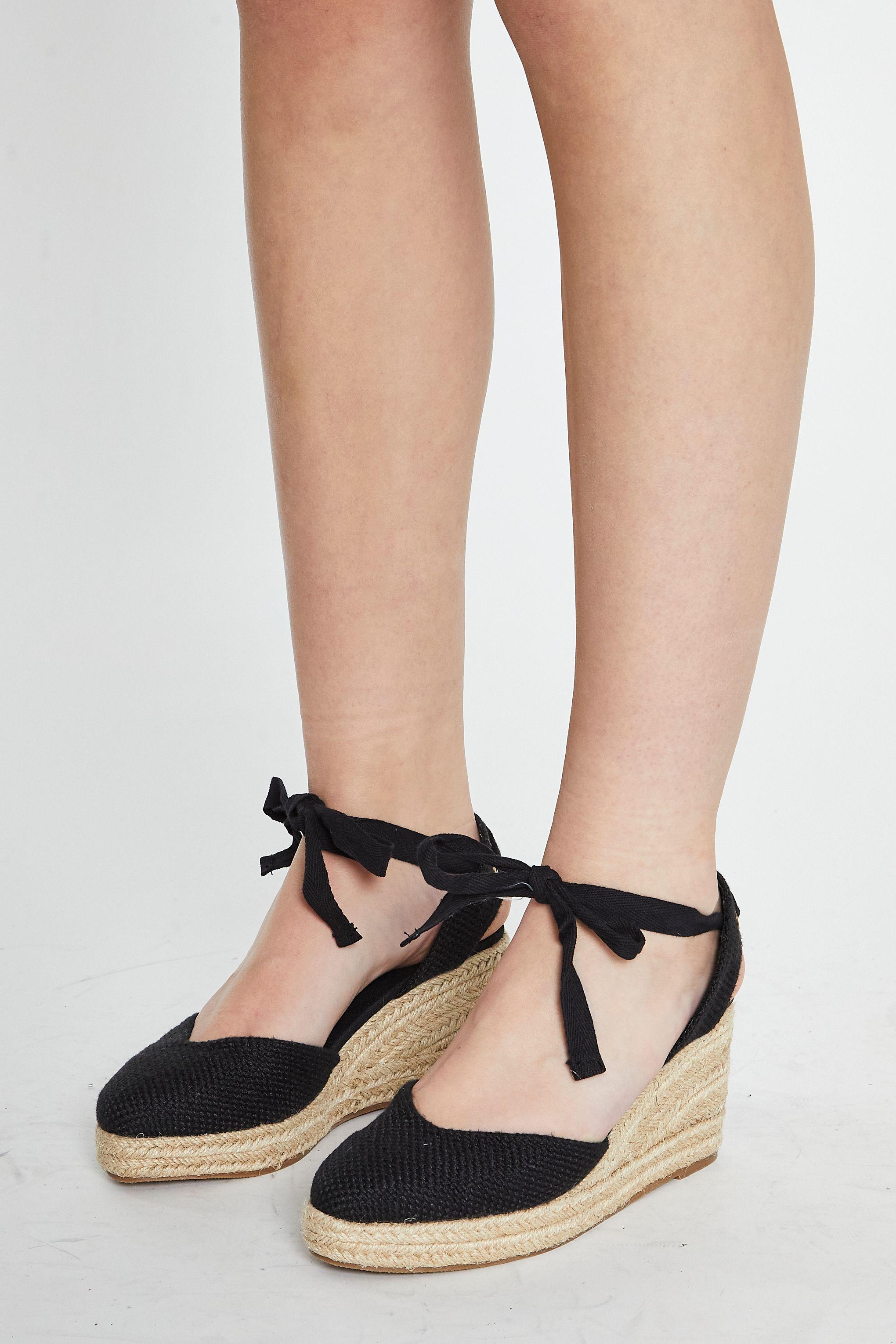 Closed-Toe Rattan Wedges by SHNOO