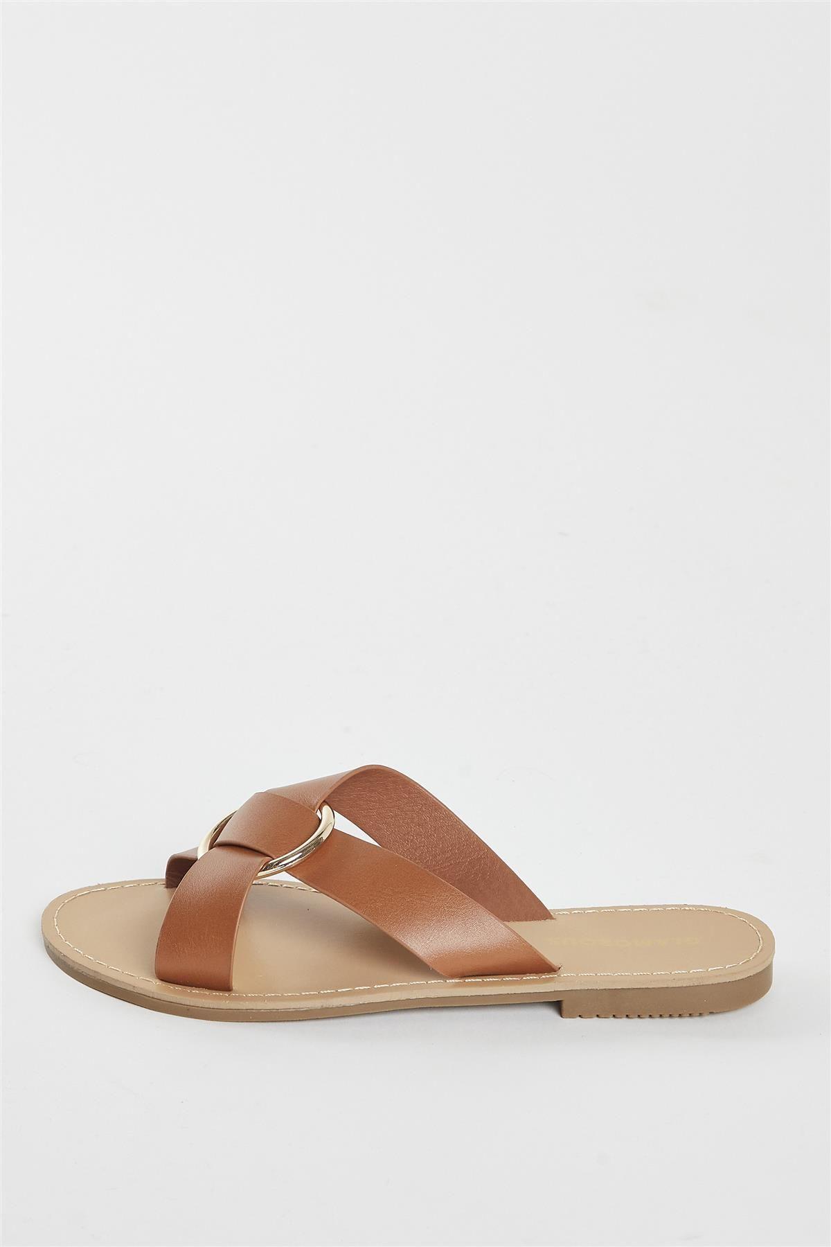 Flat Sandals by SHNOO