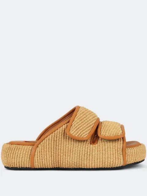 Raffia Cro slides by SIMON MILLER