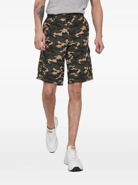 camouflage cargo shorts by SISLEY