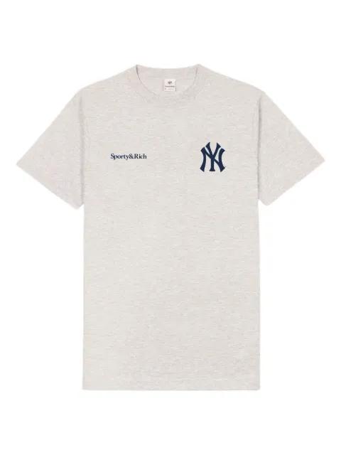 Yankees Serif T-shirt by SPORTY&RICH