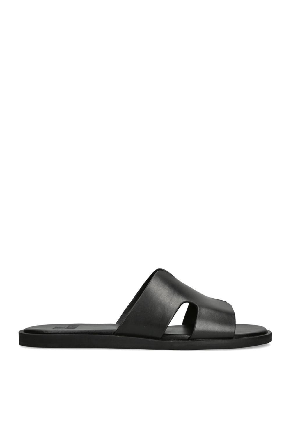 'Laincaster Black' Leather Sandals by STEVE MADDEN