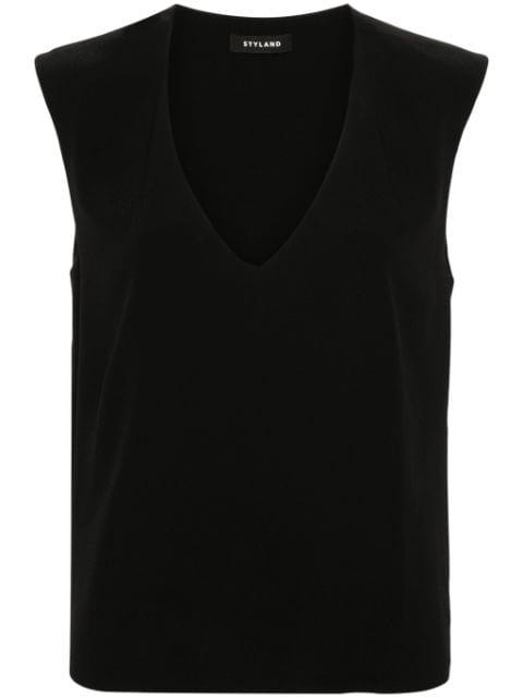 sleeveless crepe blouse by STYLAND