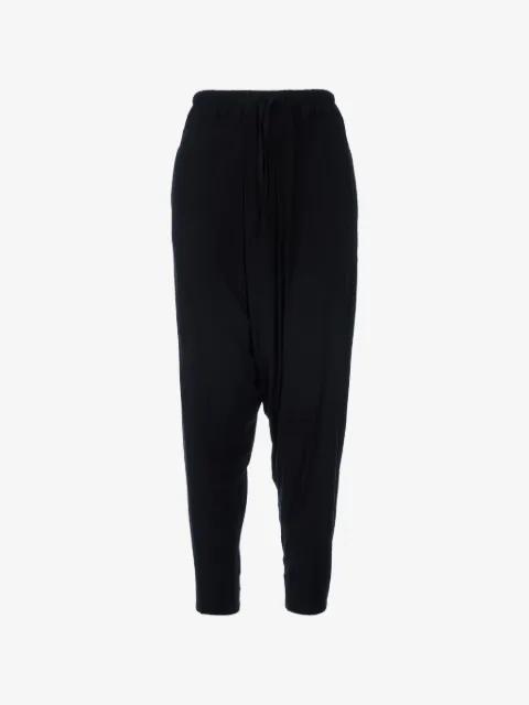 Folds elasticated-waistband tapered trousers by TESSITURA