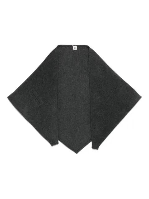 triangle-shape scarf by THE GARMENT