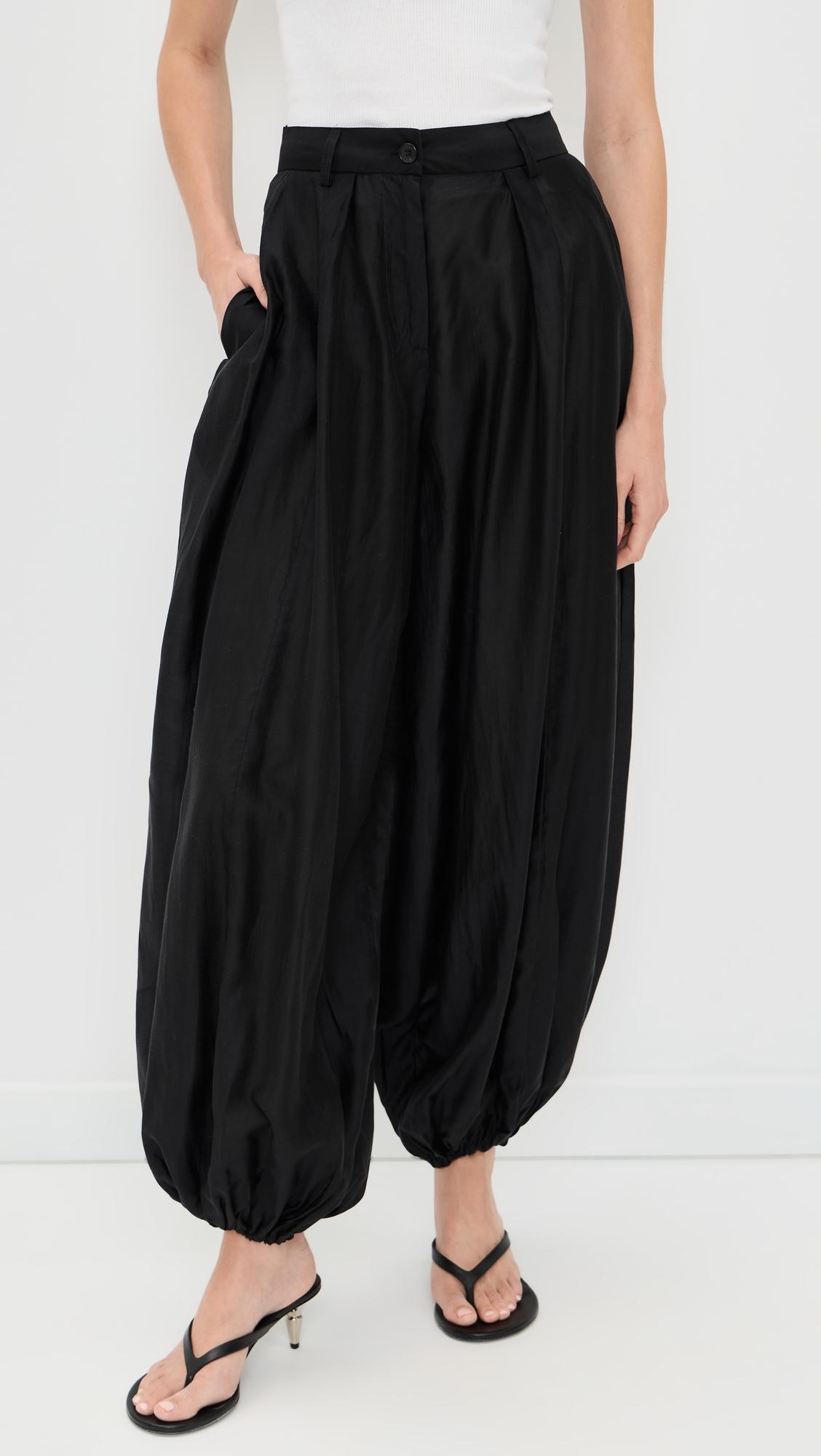 Dilan Mussola Leggera Pants by THE LATEST