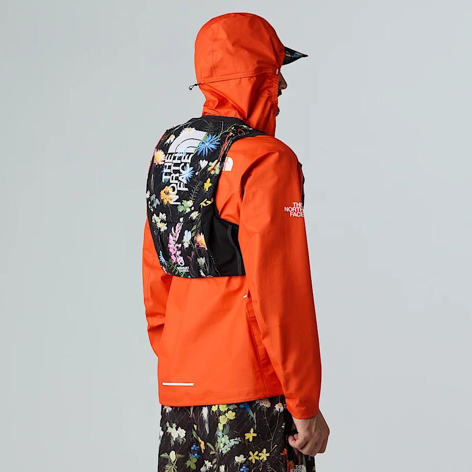 Summit Run Vest 10l Tnf Black Alpine Floral Print by THE NORTH FACE