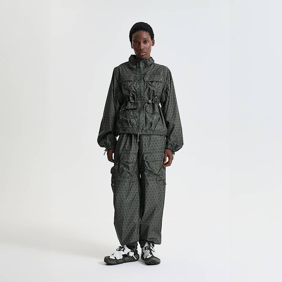 Tnf X Cecilie Bahnsen Tenzin Convertible Jacket Forest Night Green by THE NORTH FACE