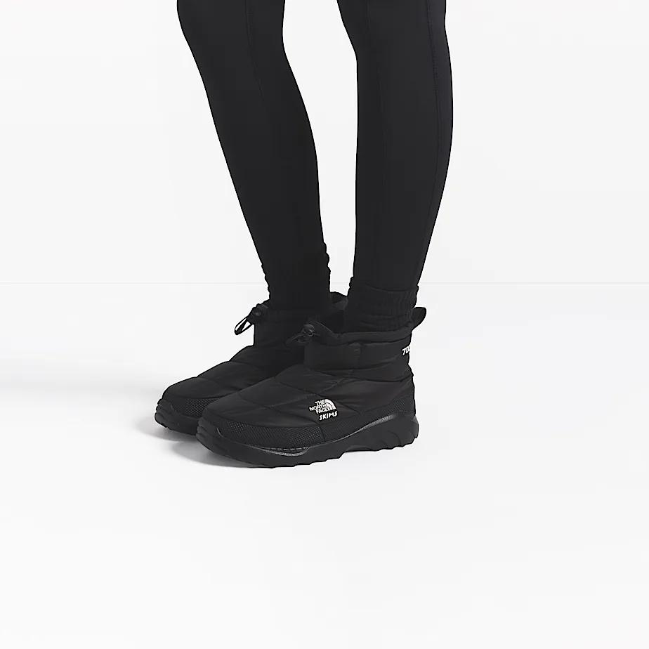X Skims Nuptse Traction Chukka Boots Sk Onyx by THE NORTH FACE
