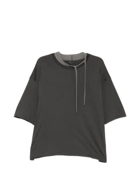 layered-neck T-shirt by THE VIRIDI-ANNE