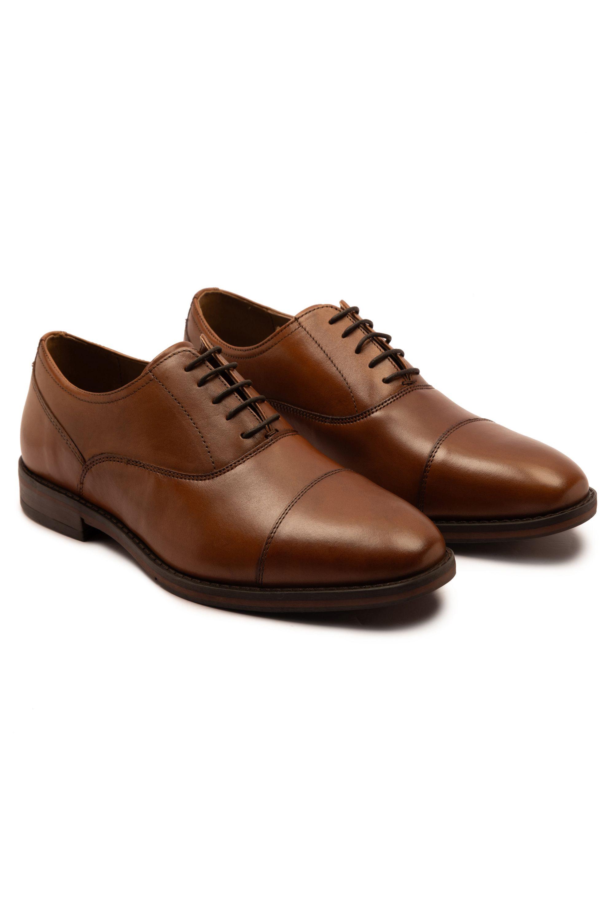 Merlin Leather Oxford Toecap Shoes by THOMAS CRICK