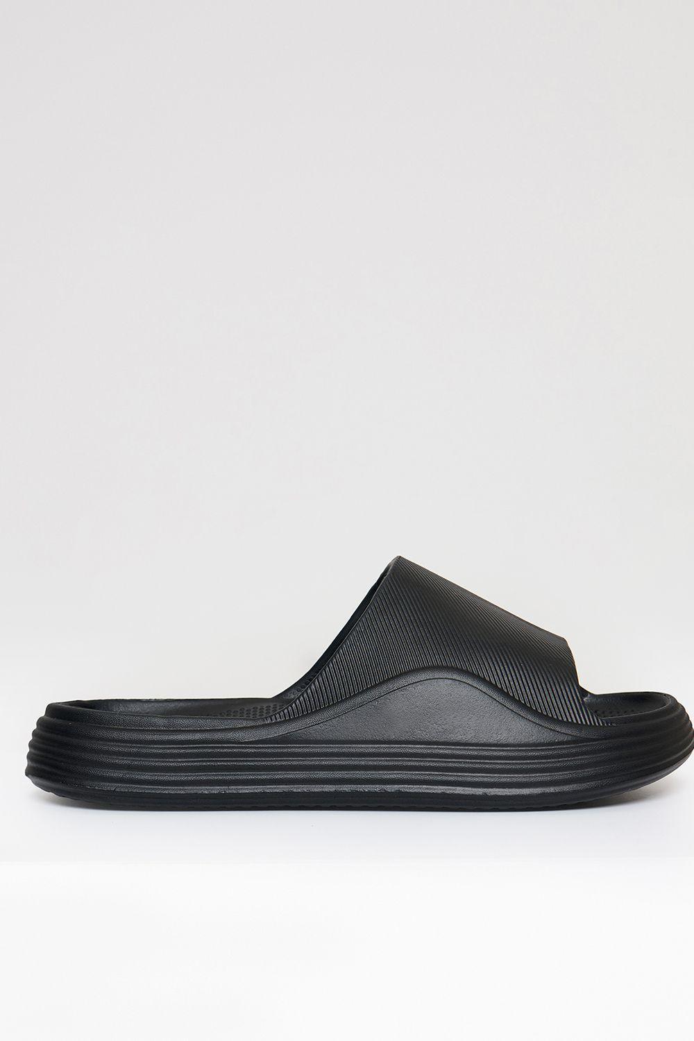 Chunky Foam Sliders by THREADBARE