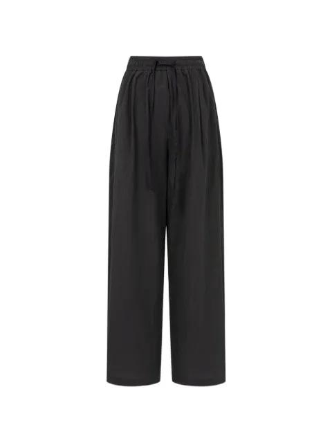 check-pattern drawstring trousers by TOMBOY