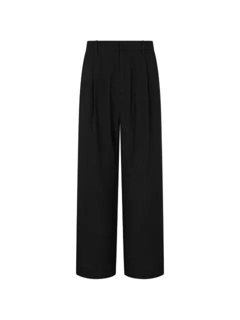 pleated basic trousers by TOMBOY