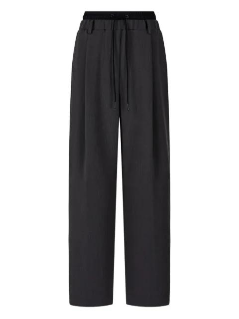 pleated trousers by TOMBOY