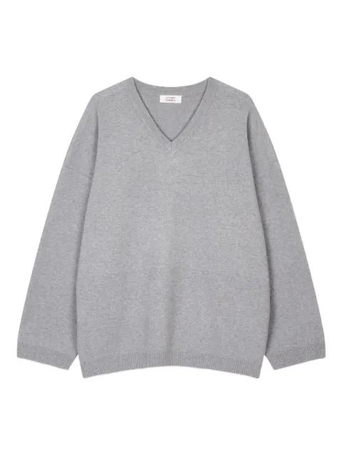 v-neck sweater by TOMBOY