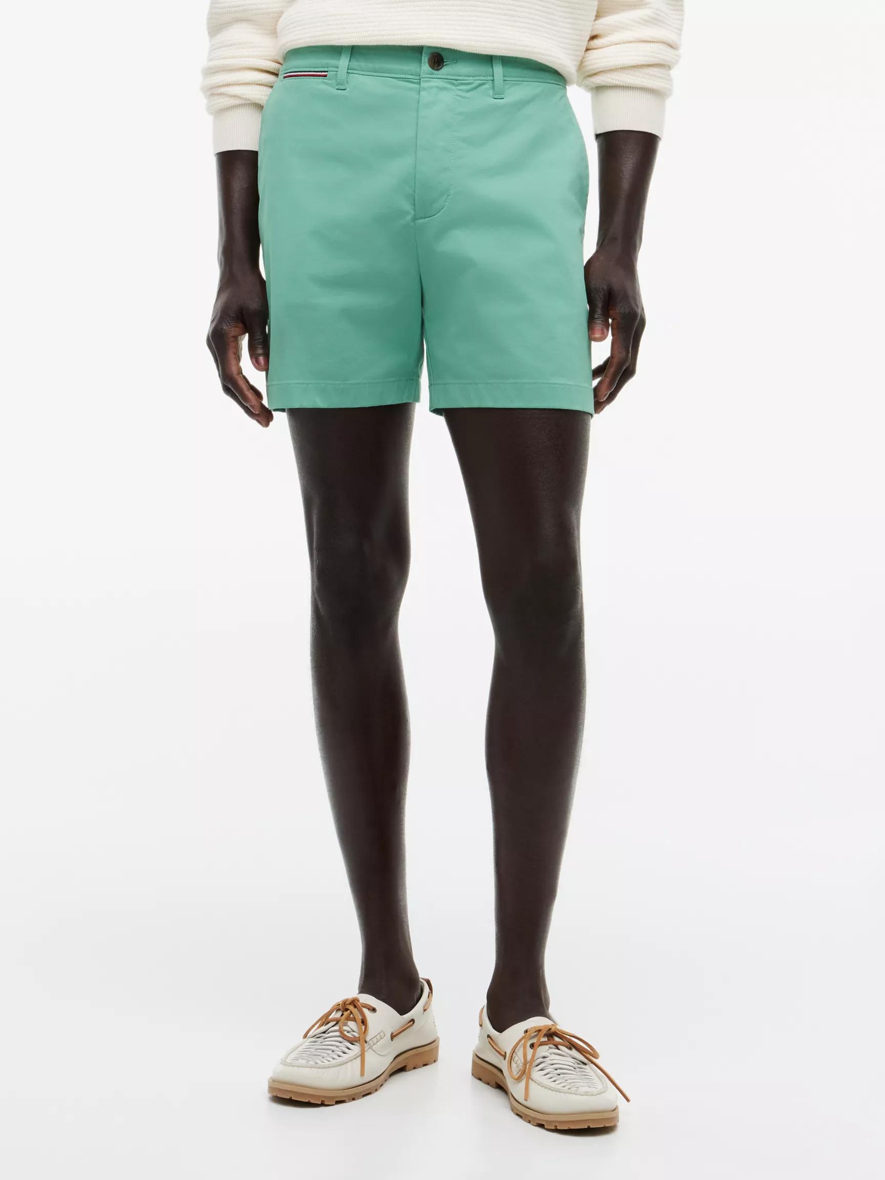 Regular Fit 5" Comfort Waist Tommy Short by TOMMY HILFIGER
