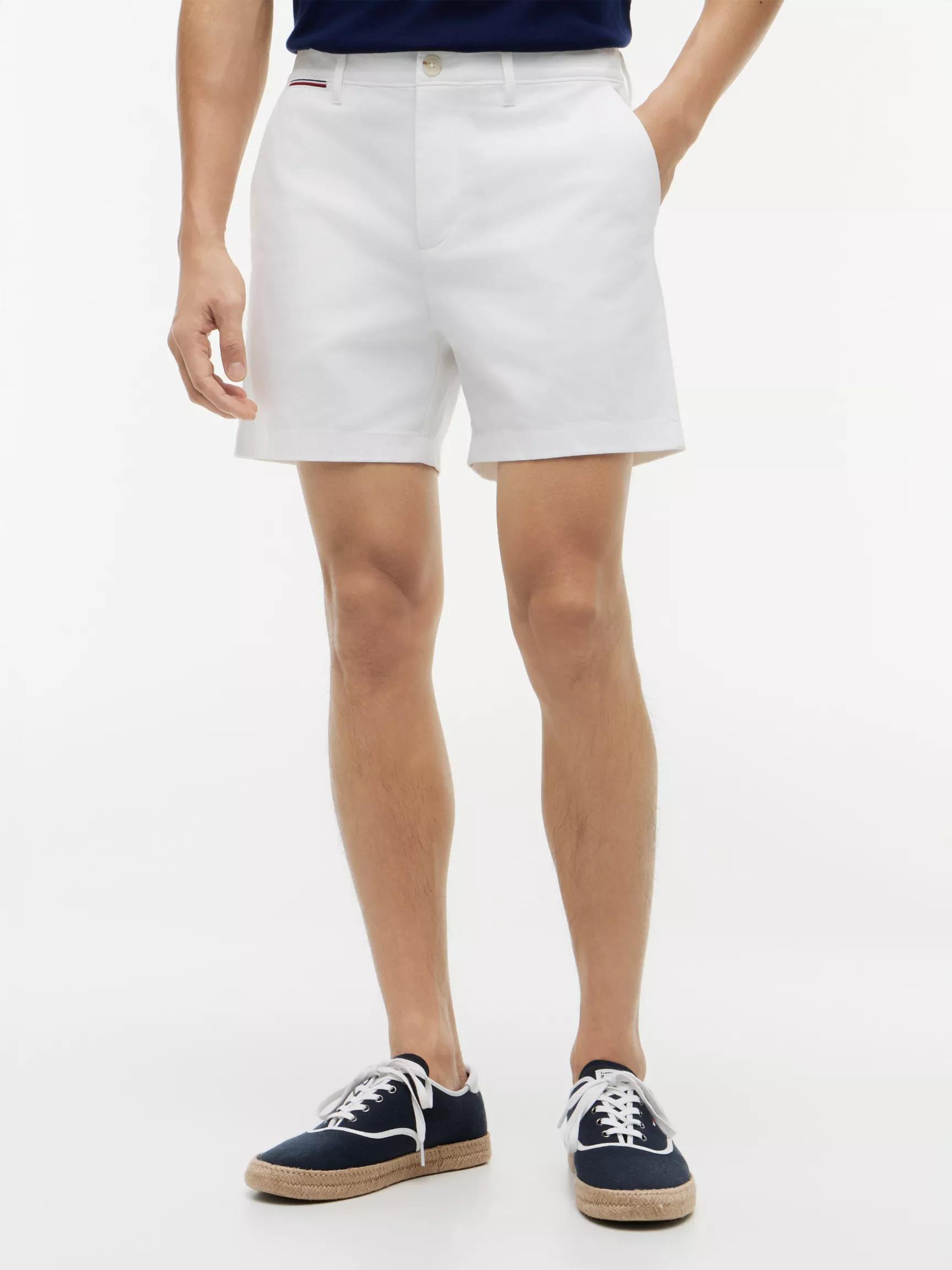 Regular Fit 5" Comfort Waist Tommy Short by TOMMY HILFIGER