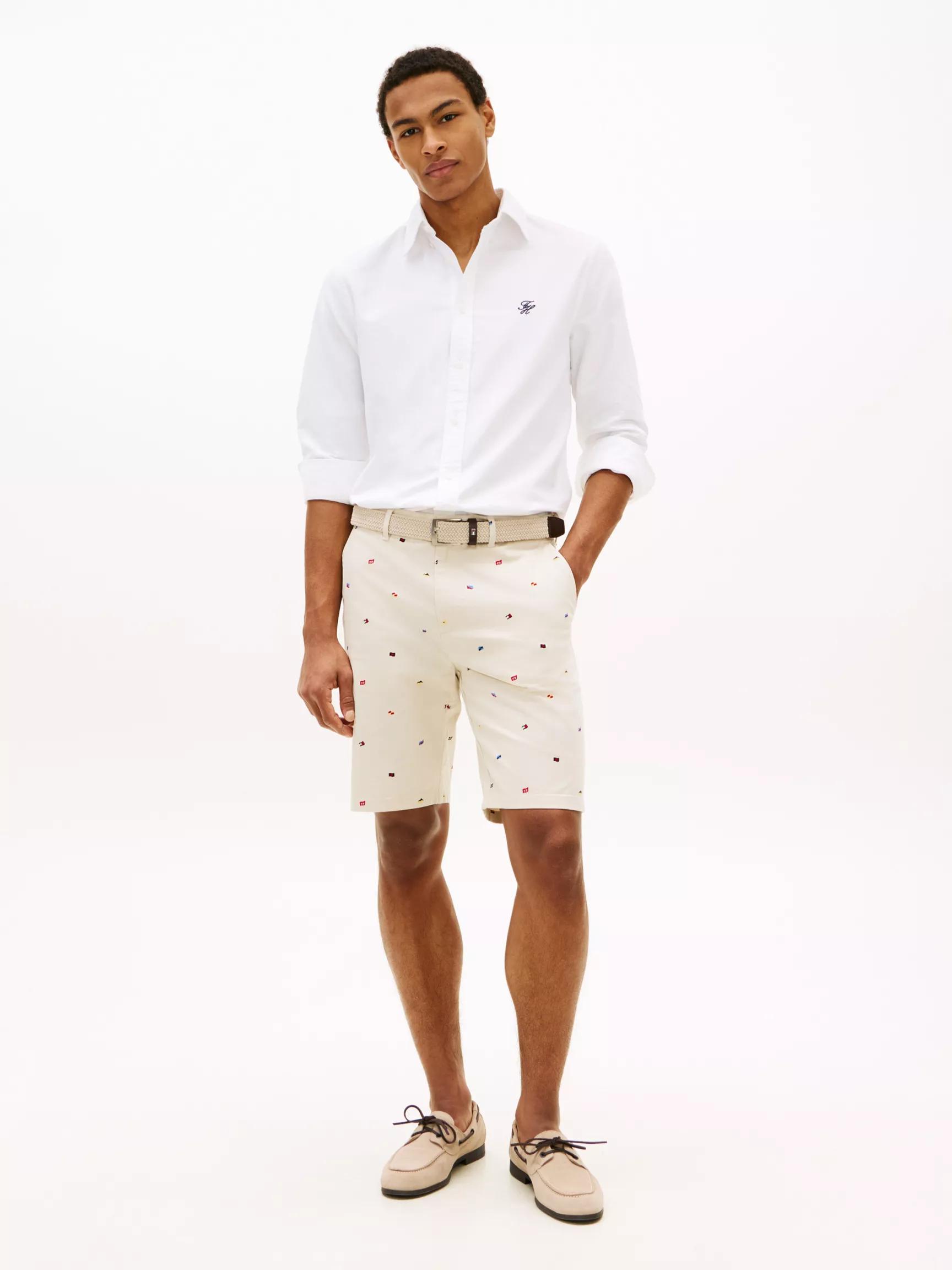 Regular Fit  9" Sailing Flag Print Short by TOMMY HILFIGER