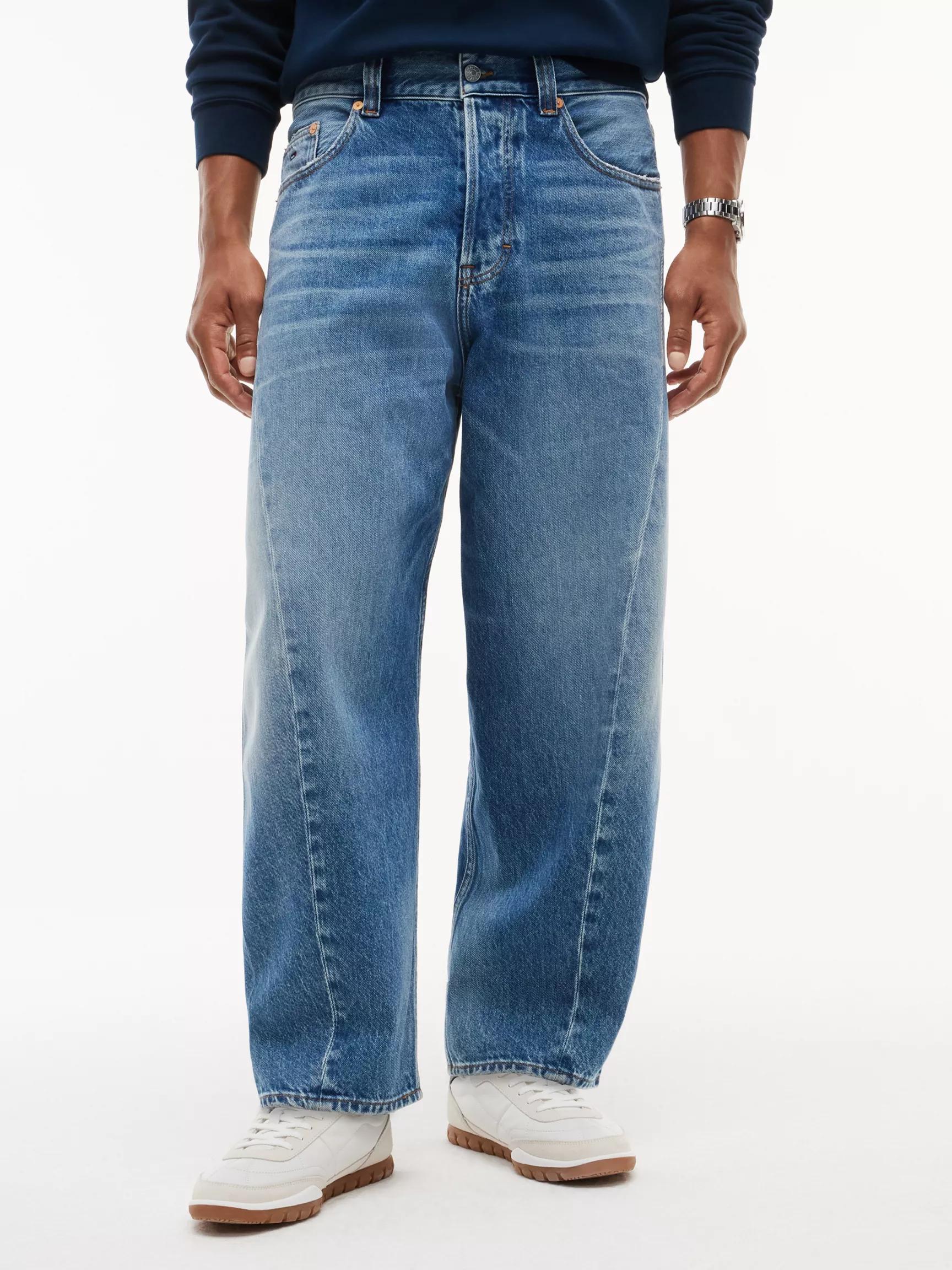 Tommy Jeans Lightweight Barrel Jean by TOMMY HILFIGER