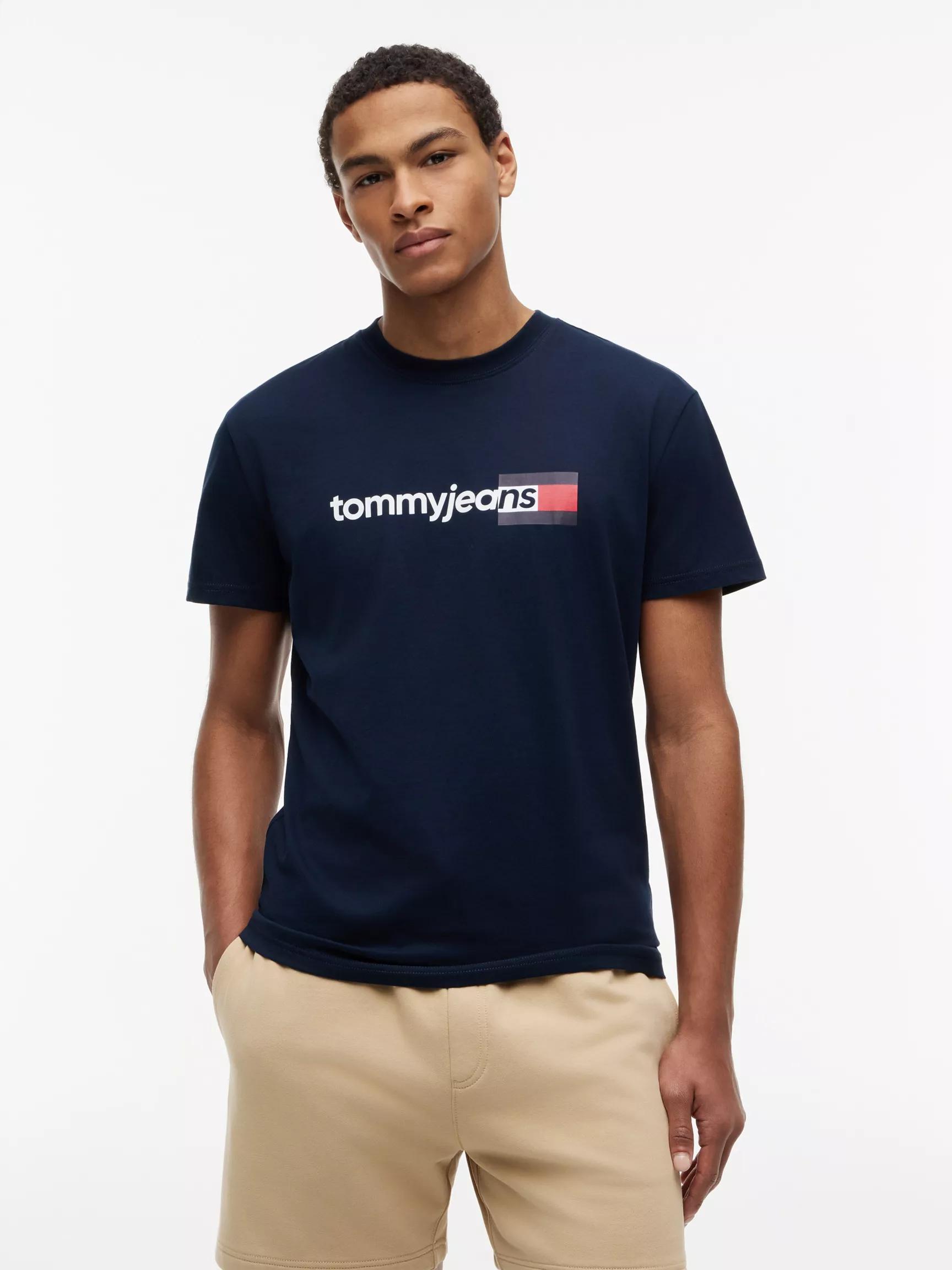 Tommy Jeans Logo T-Shirt by TOMMY HILFIGER