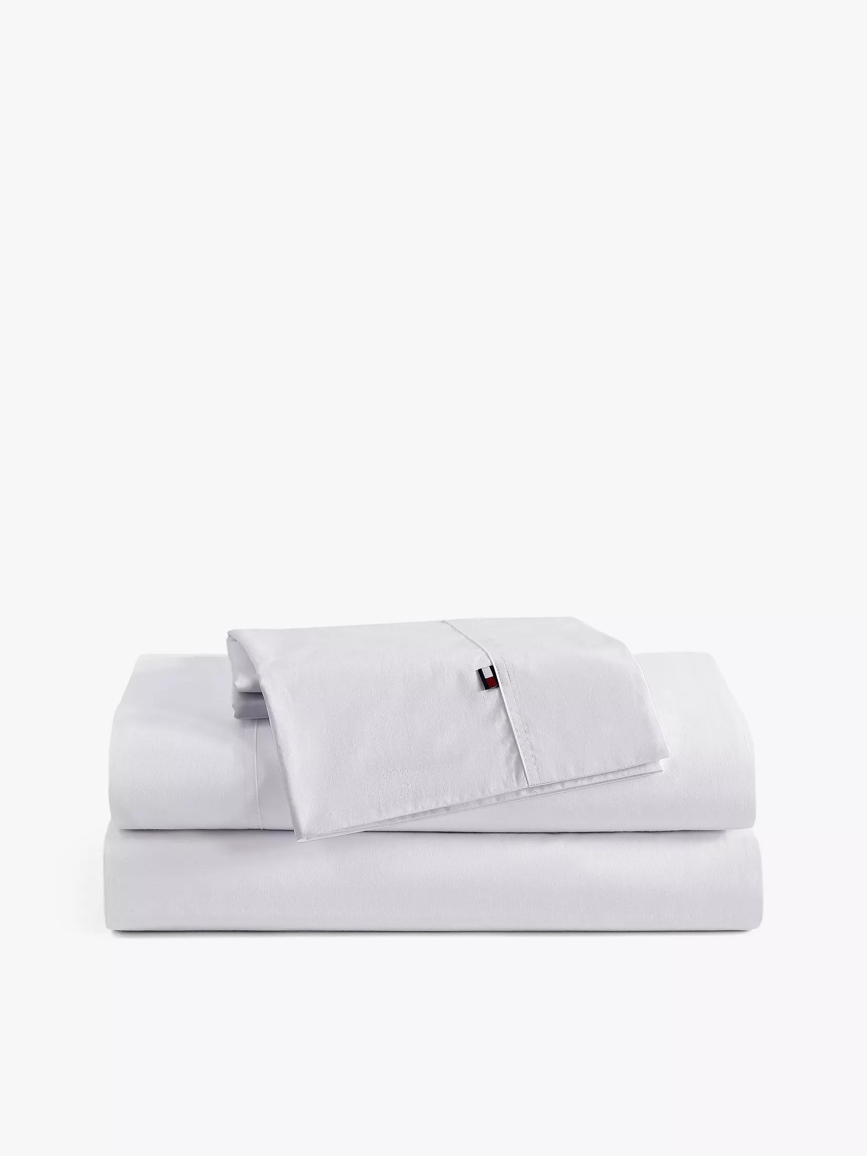 White Sheet Set by TOMMY HILFIGER