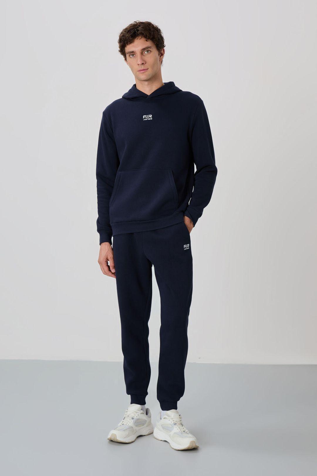 Men's Hooded Sweatshirt And Pants Set by TOMMY LIFE