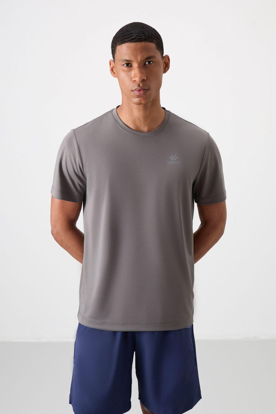 Men's Logo Print Crew Neck T-Shirt by TOMMY LIFE