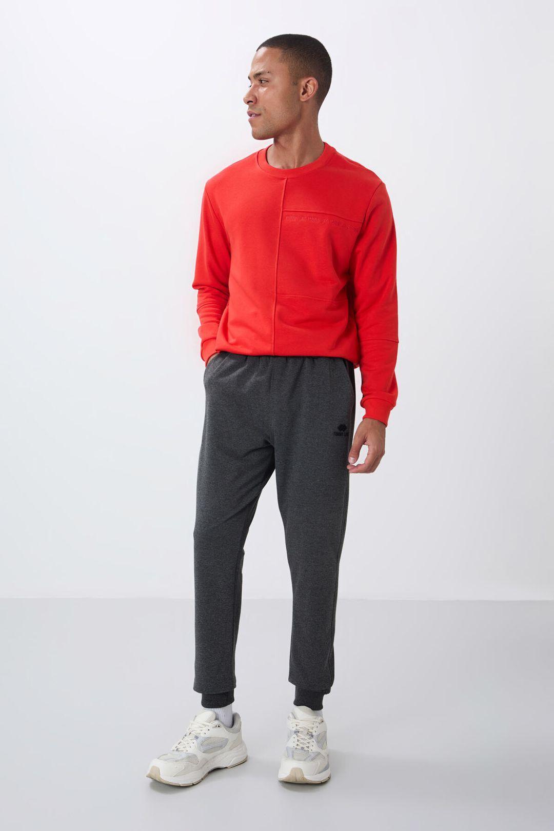 Men's Solid Fleece Sweatpants by TOMMY LIFE